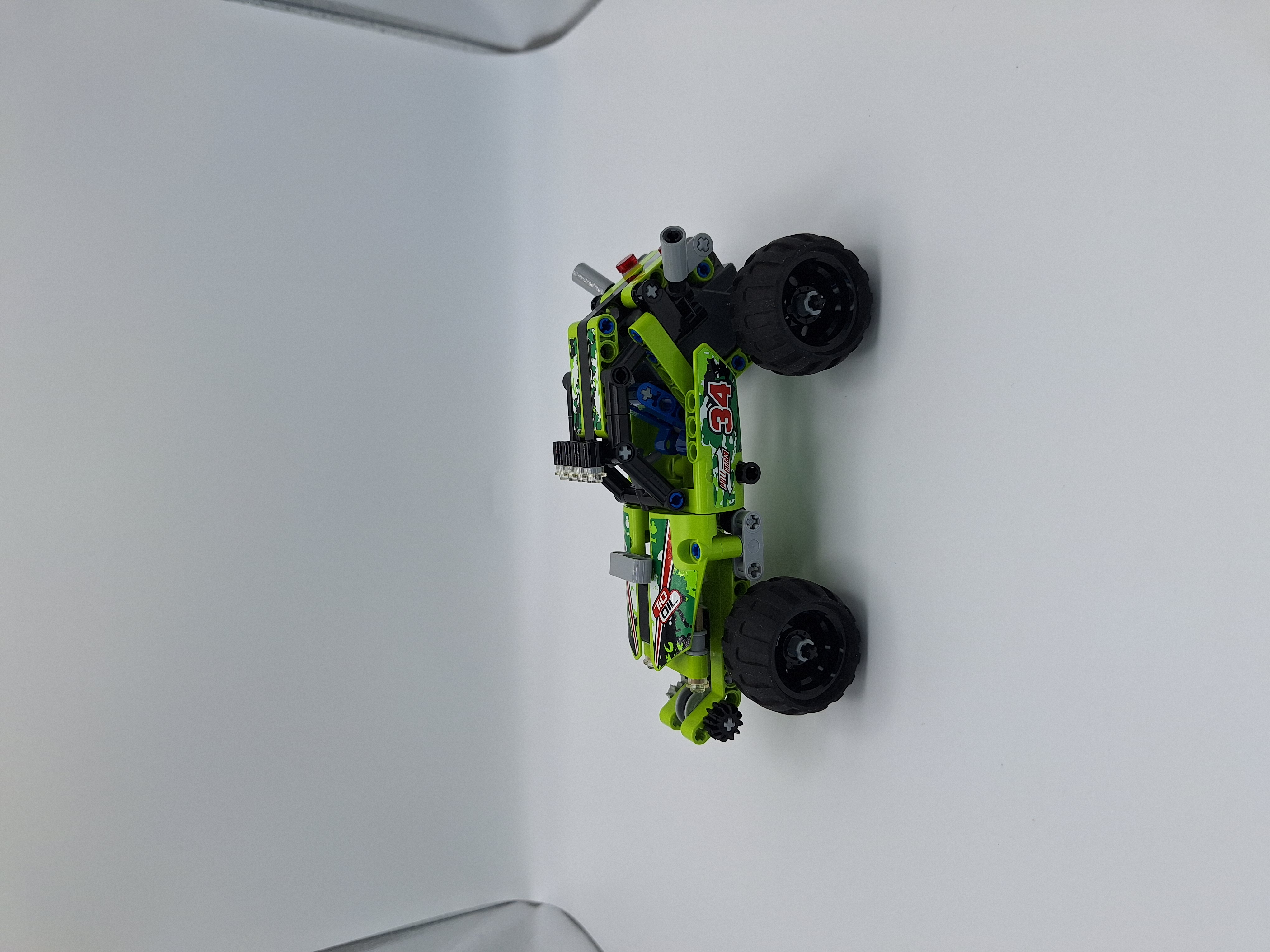 LEGO® Technic Action Wüsten-Buggy #42027